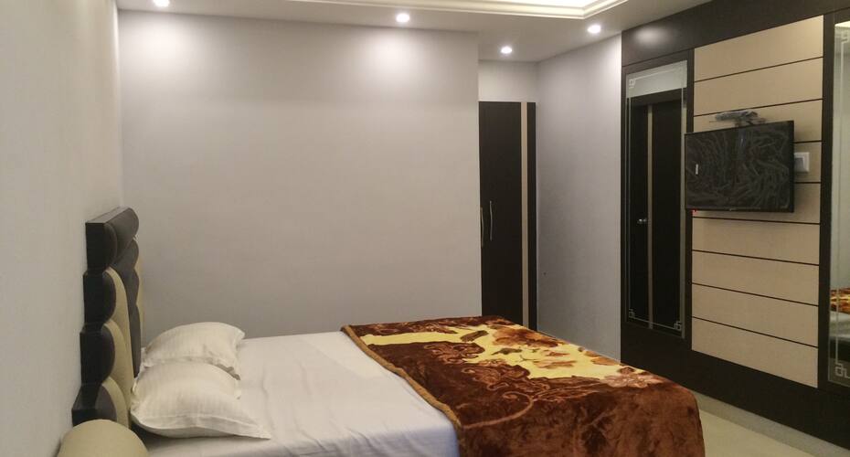 Hotel S G International, Dhanbad 4
